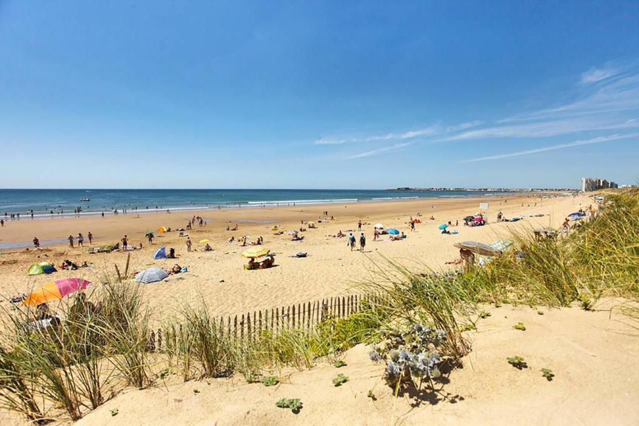 Maison Pour 4 A La Campagne Avec Piscine Commequiers Esterno foto